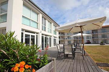 Résidence Le Domaine du Château - Vacancéole - La Rochelle - Appartement avec terrasse ou jardin
