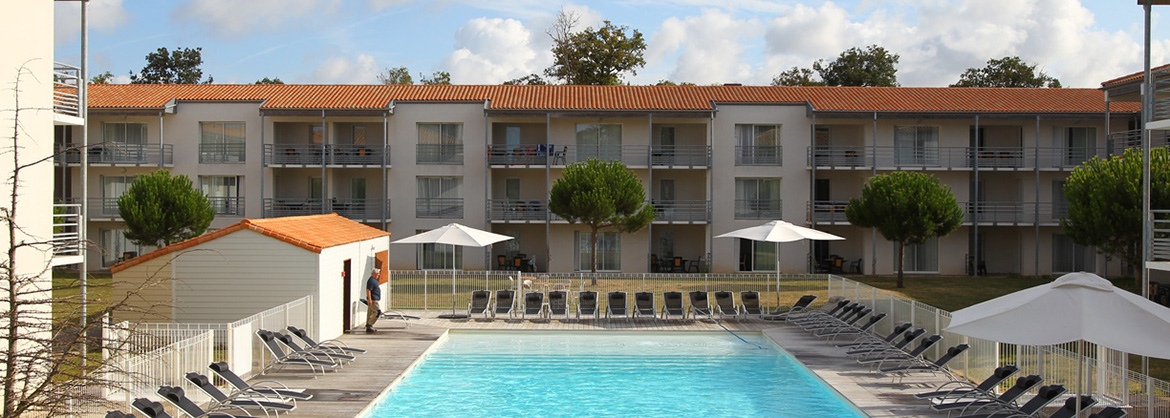 Résidence Le Domaine du Château - Vacancéole - Lagord - Appartement avec terrasse ou balcon